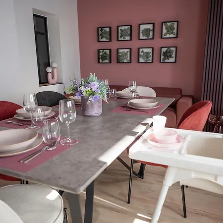 Daire Very Berry Family-suite - Balkon, Netflix, Nespresso, Baecker, Spielplatz Chemnitz