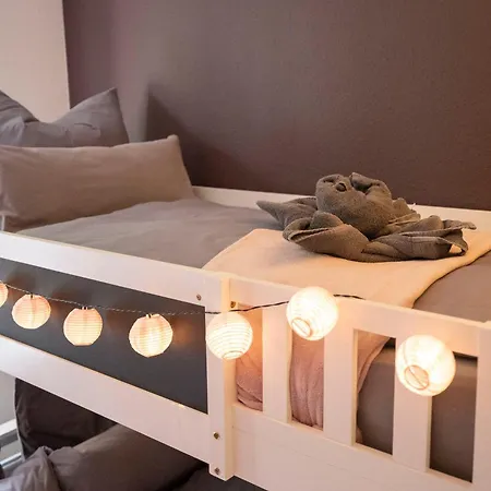 Very Berry Family-suite - Balkon, Netflix, Nespresso, Baecker, Spielplatz *